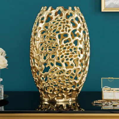 Produktbild von riess-ambiente Filigrane Design Vase ABSTRACT LEAF gold 40cm Blumenvase Dekoration