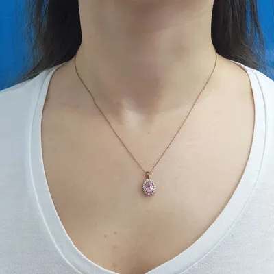 Produktbild von Halskette mit Vintage Style  Anhänger ovaler Morganit und Brillianten in 14 Karat Rotgold Rosegold