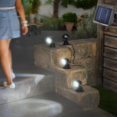 Produktbild von esotec Solarstrahler Trio PIR mit 3 Spots und Bewegungsmelder wetterfest 102144