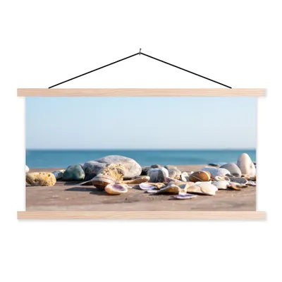 Produktbild von MuchoWow® Textilposter Muscheln - Strand - Meer - Sommer - Sonne 60x30 cm mit holzfarbenen Rahmen - Dekoration
