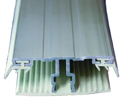 Produktbild von Gutta Alu-Deckprofil mit Weichgummileiste für 16 mm Doppelstegplatten 3500 mm