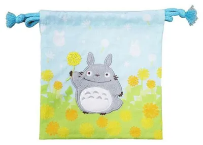 Produktbild von Marushin Mein Nachbar Totoro Stoffbeutel Totoro with Flowers 20 x 19 cm