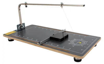Imagen del producto de Máquina de corte con hilo caliente – Potencia de 30 W – Mesa de trabajo de madera y acero inoxidable