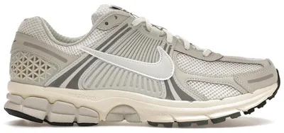 Produktbild von Nike Zoom Vomero 5 SE Platinum Tint – EU 36,5