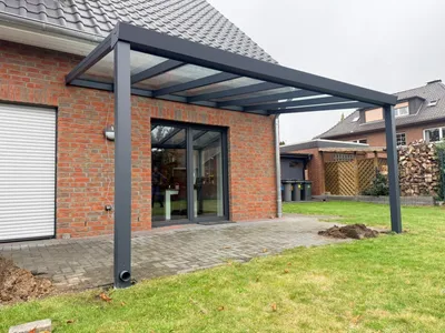 Produktbild von 380 x 350cm Aluminium Terrassenüberdachung Barcelona Anthrazit mit Glas