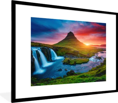 Produktbild von MuchoWow® Gerahmtes Poster Wasserfall - Berg - Moos - Sonnenuntergang - Natur 80x60 cm - Poster mit Schwarzem Bilderrahmen Wandposter Rahmen Foto Bilder - Schlafzimmer-Dekorationen - Fotoposter
