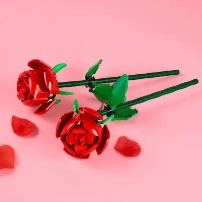 Produktbild von LEGO Botanicals Rosen - Spielset mit künstlichen Blumen – Kreative Deko mit Blumen zum Bauen – Spielzeug für Mädchen und Teenager ab 8 Jahren – Originelle Geschenkidee zum Geburtstag – 40460