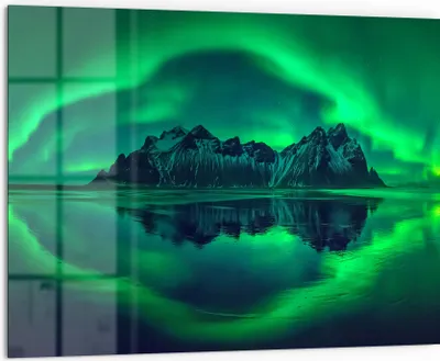 Produktbild von DEQORI Küchenrückwand Glas 80x60 cm 'Vestrahorn im Polarlicht' Spritzschutz Bad Rückwand