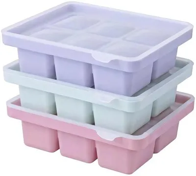 Zdjęcie produktu dla Ibenzoa® Zestaw 3 silikonowych foremek do kostek lodu z pokrywkami – każda foremka zawiera 6 dużych, kwadratowych kostek lodu (4,8 cm), wolne od BPA, możliwość układania w stos, bezpieczne do zamrażania, można myć w zmywarce