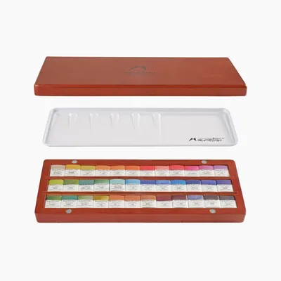 Produktbild von Mairtini Caravaggio Professionelles Aquarellfarben Set – 36 Farben in halben Näpfchen in edler Holzbox mit Mischpalette