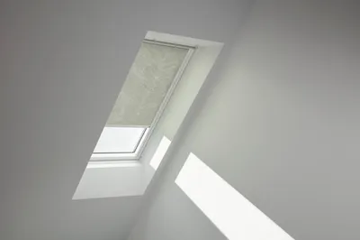 Obrázek produktu pro Zastiňovací roleta na střešní okno VELUX RFL M08 4165SWL