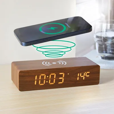 Digitale Holz-Wekker mit induktiver Ladefunktion, 3 Weckzeiten