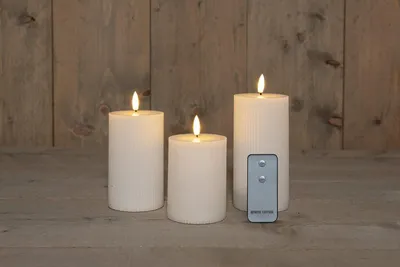 Productafbeelding van B.O. 3Pcs 3D Wick White Ribbel Candle kaars 7,5X1012,515 cm Rust Anna's Collection