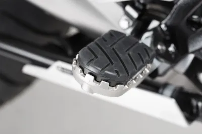 Immagine prodotto di Kit pedane ION SW-MOTECH per BMW R 1200 GS (anni di produzione 2012-2018) e R 1250 GS (anno di produzione 2018)