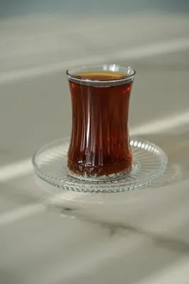 Produktbild von Pasabahce Elysia 12-teiliges Tee-Glas-Set, 6x 170 ml mit 6 Untersetzern
