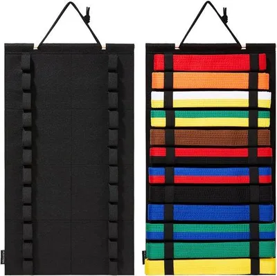 Produktbild von Displayrek für Karate-Bänder, Displayrek aus Schaumstoff für Taekwondo-Bänder, Displayrek für Kampfsport-Bänder