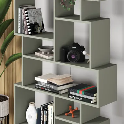 Produktbild von DECORTIE Karmato Modernes Bücherregal Display Unit Eschgrün 96 x 26 x 169 cm