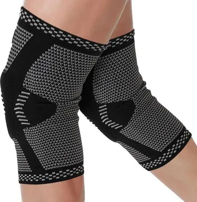 Productafbeelding van Famanu kniebrace met patella-beschermers en zijstabilisatoren - zwart (maat M)