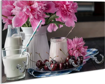 Produktbild von Wallario Schlüsselbrett aus Glas, Motiv: Milch mit Kirschen zum Frühstück mit rosa Blumenarrangement, 30 x 20 cm mit 4 Haken