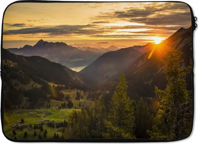Produktbild von MuchoWow® Laptop Hülle 13 Zoll Alpen - Berg - Sonne Laptoptasche - Laptophülle - Sleeve - Rundumschutz