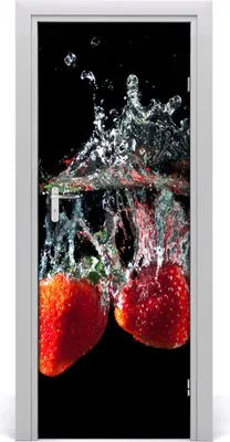 Produktbild von Tulup Türaufkleber 75x205 cm Dekorative Aufkleber Selbstklebend Wasserdichte Tapete Abnehmbar Schlafzimmer Wohnzimmer Wohnkultur - Erdbeeren im Wasser