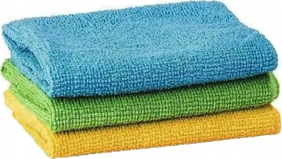 Image de 3 chiffons en microfibres pour nettoyer la voiture
