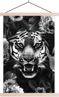 Produktbild von MuchoWow® Textilposter Tigerkopf zwischen Blumen - schwarz und weiß 120x180 cm mit holzfarbenen Rahmen - Textil-Plakat