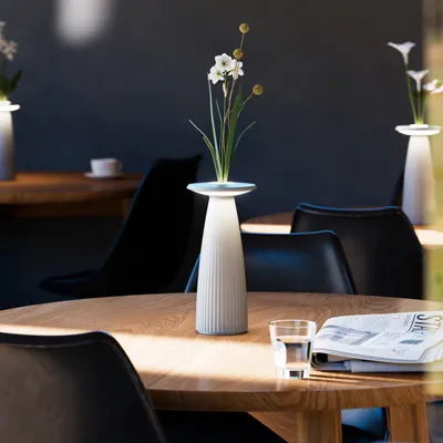 Produktbild von SIGOR Blumenvase Akku-Tischleuchte LED Nuflair 24cm Flex-Mood IP54 USB-C dimmbar nebelgrau