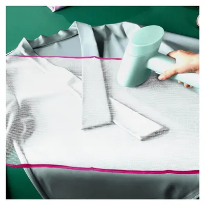 Produktbild von 2 Stück Bügeltuch aus Netzgewebe, hitzebeständige Bügelunterlage 40x60cm, transparentes Bügelschutzkissen für empfindliche Kleidung, wiederverwendbar und waschbar, zufällige Farbe