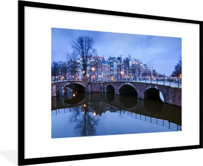 Produktbild von MuchoWow® Gerahmtes Poster Amsterdam - Winter - Wasser 90x60 cm - Poster mit Schwarzem Bilderrahmen Wandposter Rahmen Foto Bilder - Wanddekoration - Fotos