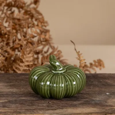 Produktbild von Handgefertigter skandinavischer Keramik Kürbis Ekasen, grün, 7 x 5 cm, Herbstdekoration