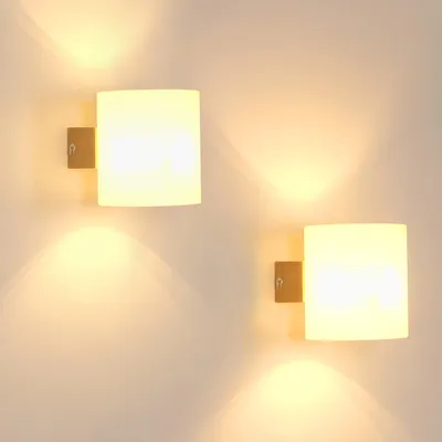Image de Applique murale Mckalen, bois, douille E27, lot de 2, lampe murale intérieure avec abat-jour en verre, éclairage mural moderne en bois avec douille E27 pour chambre, cuisine, salon, couloir, escalier (sans ampoule) – Zy