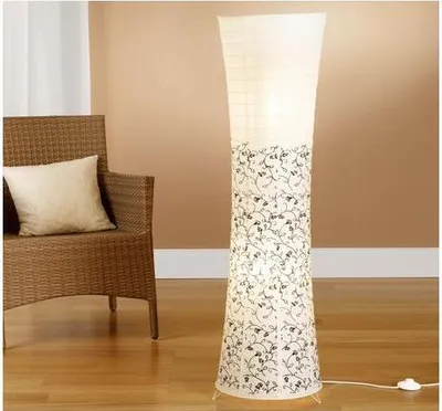 Produktbild von Reispapierlampe "Kos" mit floralem Muster schwarz/weiß