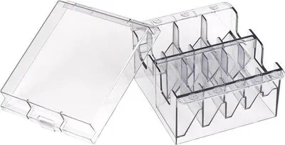 Image de Rangement pour accessoires de coiffure avec couvercle en tissu épais - 8 peignes - Blanc