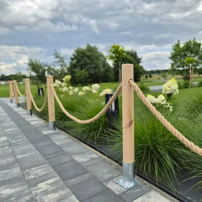 Produktbild von Holzzaun mit Juteseil 6 Holzpfosten 80 cm aus Kiefernholz 12 m Seil 6 Verzinkte Pfostenträger