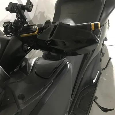 Zdjęcie produktu dla Plastikowe ochraniacze dłoni do motocykli TMAX 530 560 2012-2022