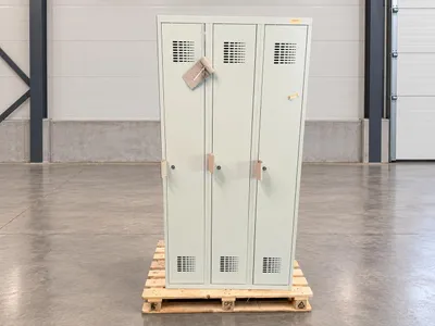 Productafbeelding van De Raat SUM 330W Garderobekast 3-deurs 180x90x50 cm