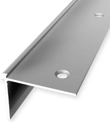 Produktbild von Treppenkantenprofil 29 x 39 x 2500 mm Winkelprofil Einfasshöhe 2.5 mm Aluminium Glatt Doppelt Versetzt Versenkt Gebohrt Silber Küberit