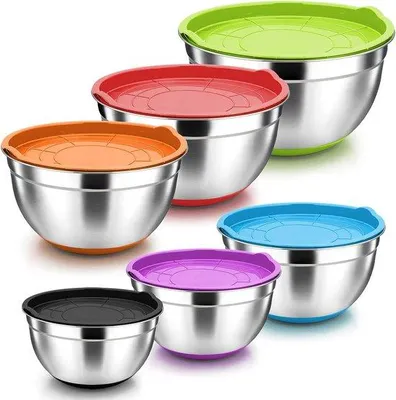 Obrázek produktu pro Sada šesti nerezových mísek Unyqoos® Herogo s vzduchotěsnými víky, protiskluzovými silikonovými základnami, v různých barvách, objemy: 0,7/1,2/1,4/2/3,3/6,7 litrů