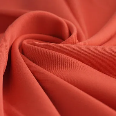 Imagen del producto de Tejido de viscosa en color rojo para confección de ropa
