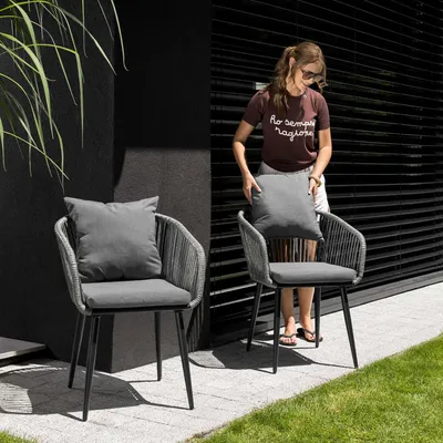 Produktbild von di volio Gartenstühle NEMI - Polyrattan 2er Set, Rattan Stühle outdoor wetterfest, Gartensessel aus verzinktem Stahl mit Kissen, Grau