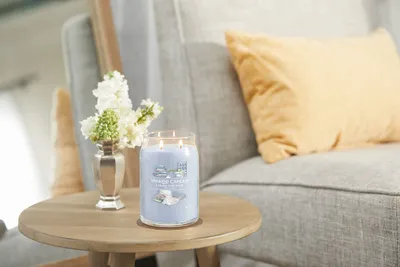 Obrázok produktu pre Yankee Candle A Calm & Quiet Place Signature Veľká nádoba 567 g