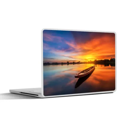 Produktbild von MuchoWow® Laptop Aufkleber Sticker Cover Boot - Wasser - Sonnenuntergang - Orange - Wasser 25x18 cm - Laptop-Deko