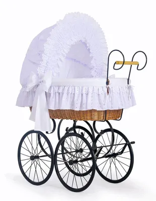 Produktbild von Retro-Moseskorb aus Weidengeflecht mit klappbarem Verdeck „Charlotte“ – naturfarben + weiße Bettwäsche mit Spitze
