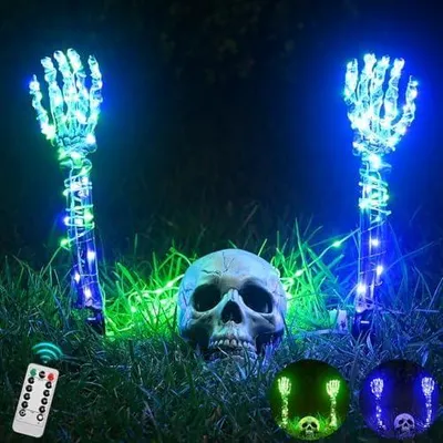 Productafbeelding van Halloween lichtgevende skelet doodskopset - 1 doodshoofd & 2 schedelhanden met 3 m lichtketting - Halloween-decoratie