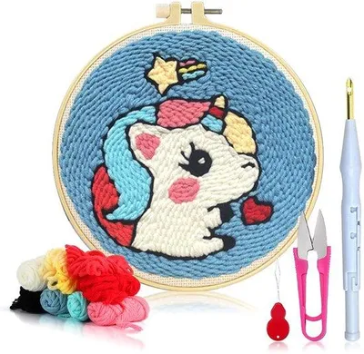 Produktbild von Stickset Einhorn – Stickstoff – Stickrahmen – Stickset für Anfänger – Anleitung – Hochwertige Materialien – Stickset