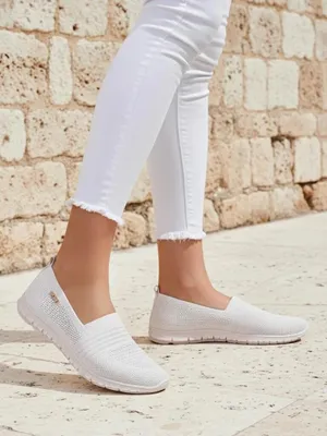 Produktbild von Royalfashion Sportliche Damen-Mokassins Sortpes, Größe 37