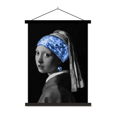 Produktbild von MuchoWow® Textilposter Mädchen mit einem Perlenohrring - Alte Meister - Blau 40x53 cm mit schwarzem Rahmen - Abbildung