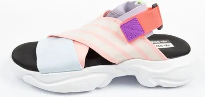 Zdjęcie produktu dla Buty Adidas Magmur FV1214