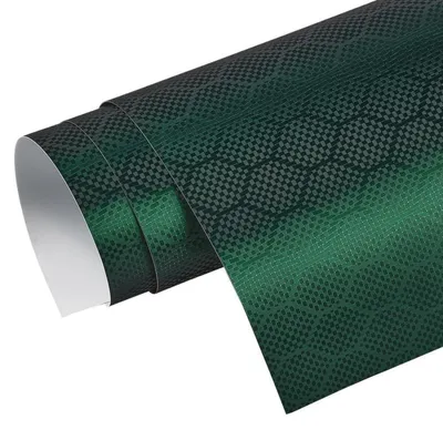 Produktbild von Autofolie Carbon Wabenmuster Glanz Matt Grün 50 x 152 cm mit Luftkanälen